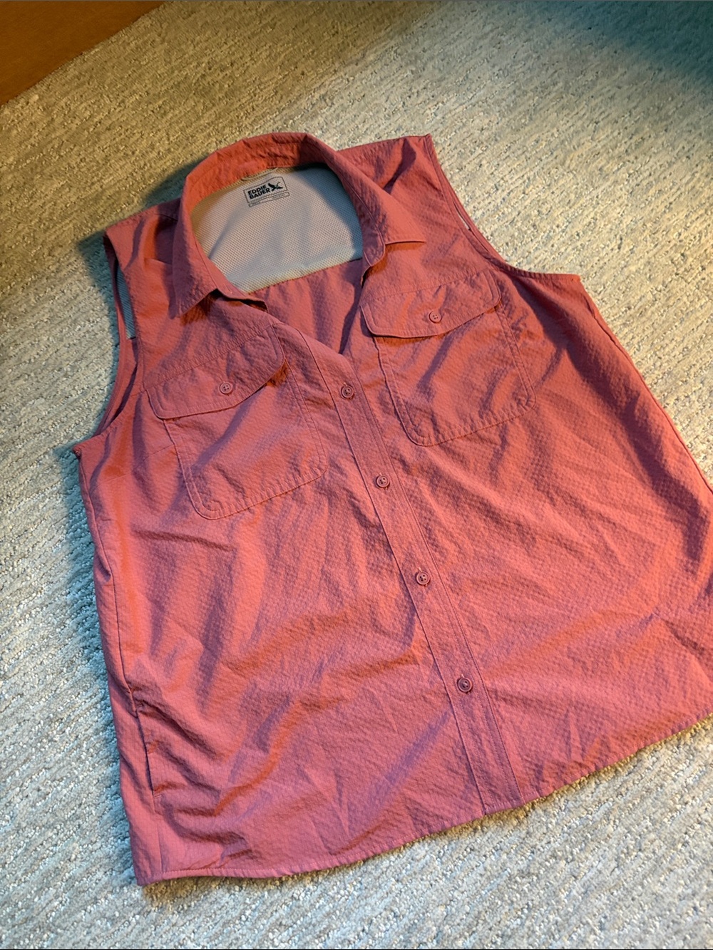 Eddie Bauer mountain ripstop sleeveless tank!